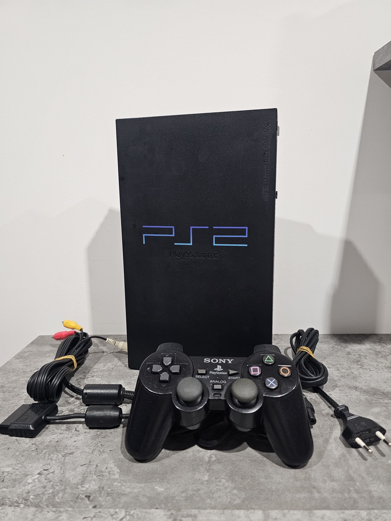 Playstation 2 + comando original + cabos originais
