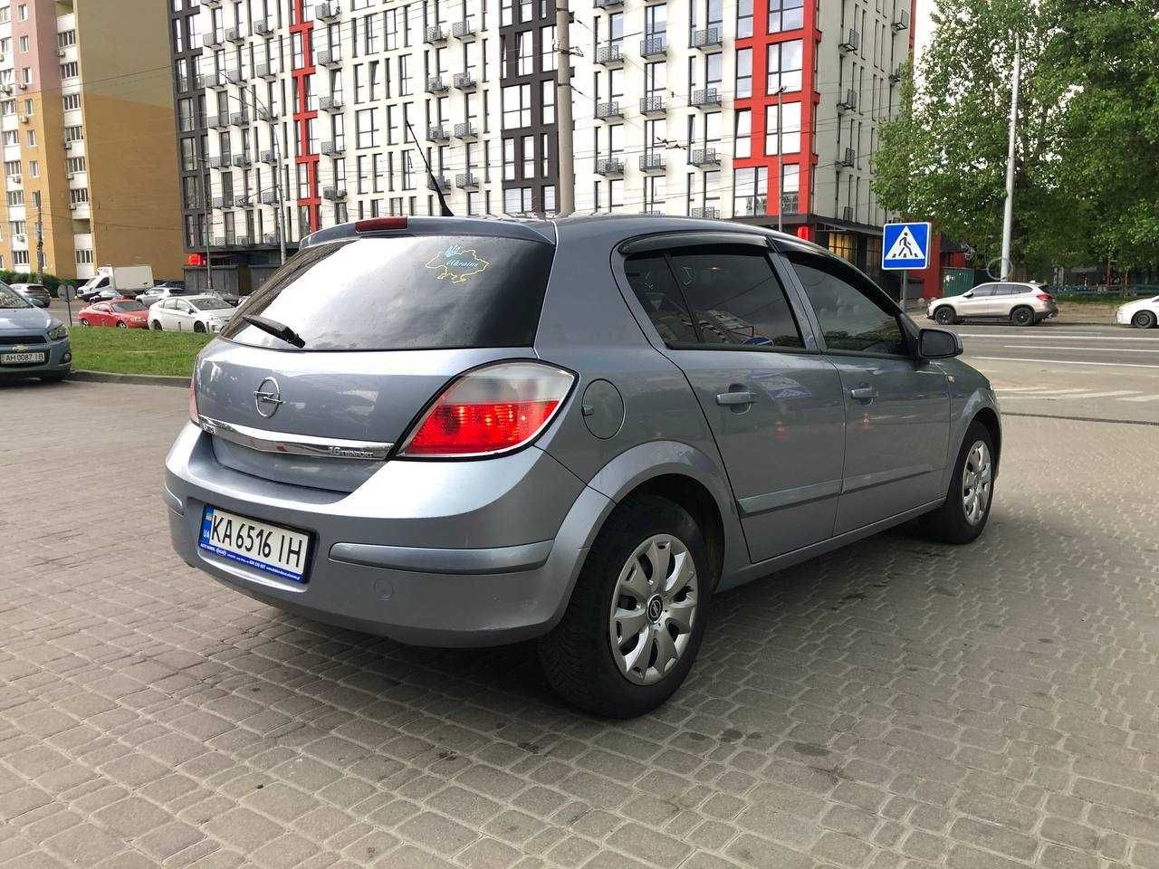 Opel Astra H 1.6 MT