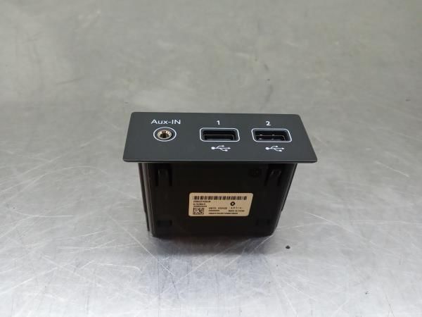 Módulo USB / AUX / IPOD RENAULT Captur II