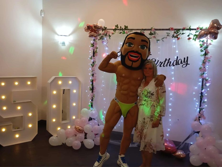 Tancerz Bruno i skolim striptizer