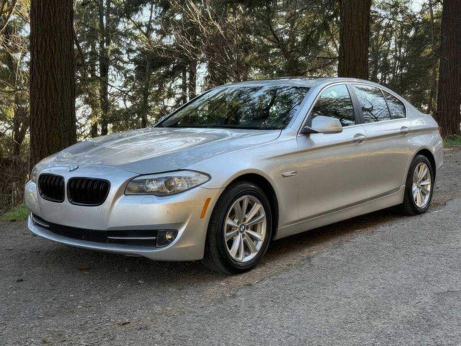 BMW 5 Series 528i xDrive      2013