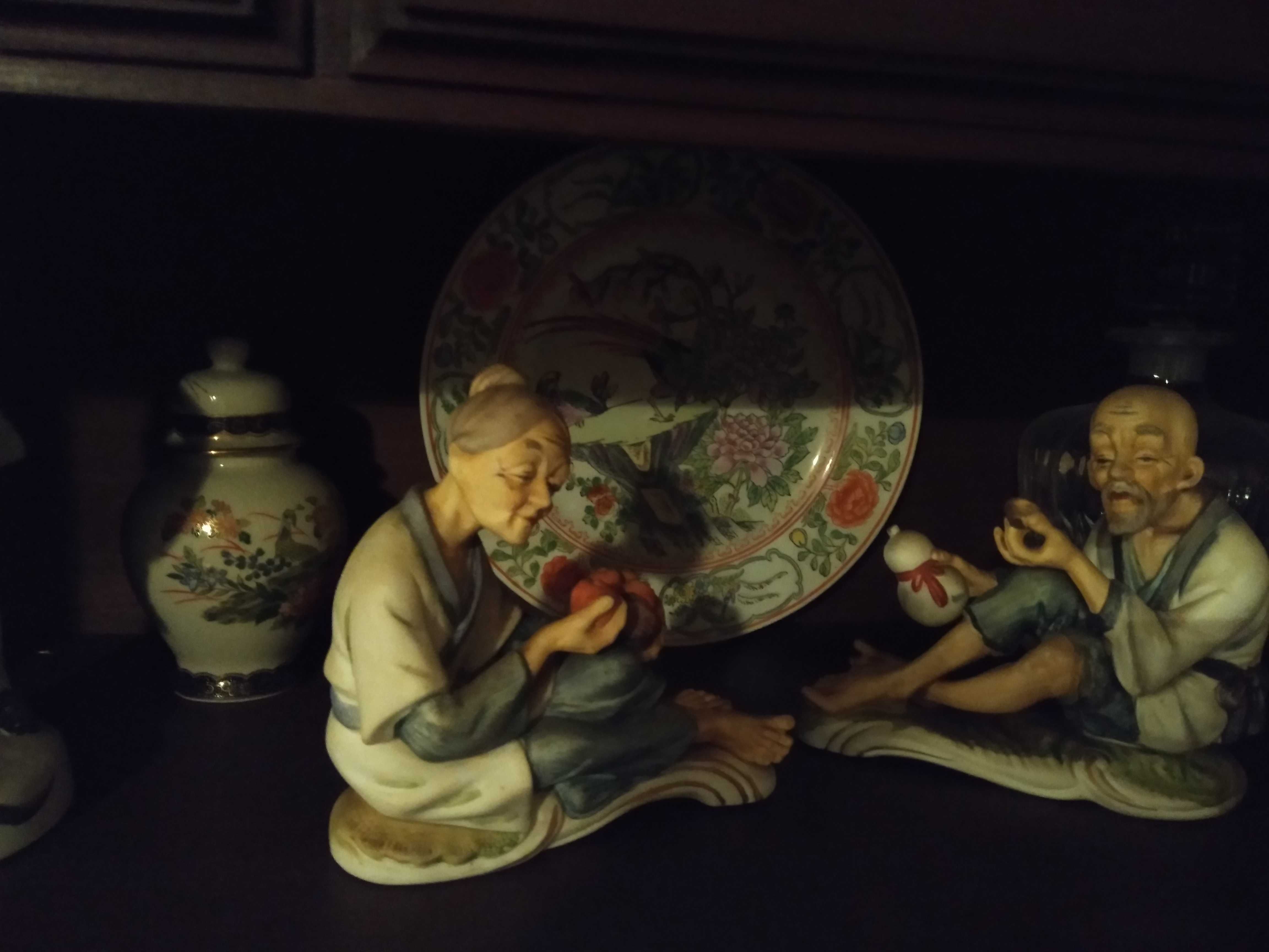 Terrinas, pratos, loiça e peças decorativas vintage. Ver fotos.