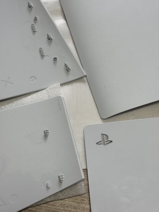 Оригінальні панелі playstation 5 slim