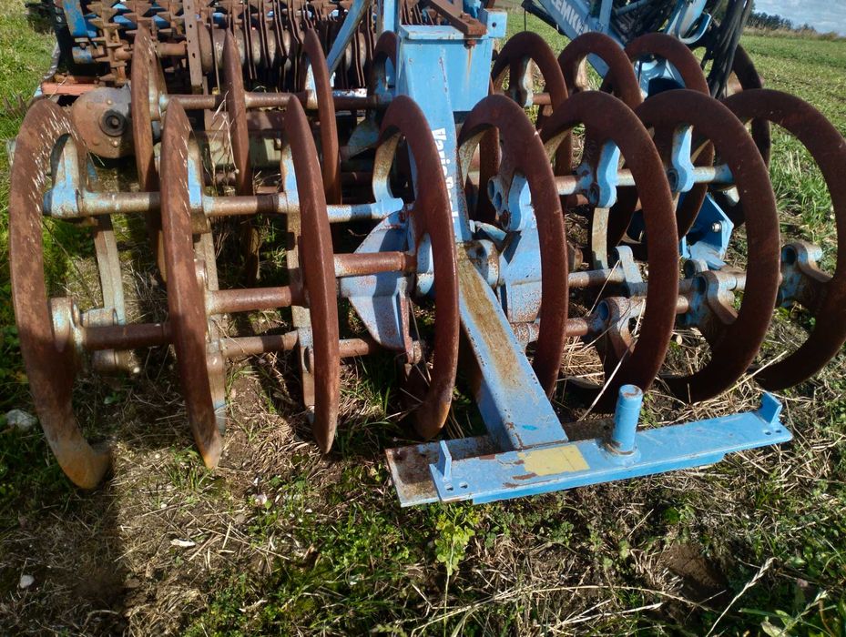 Wał do pługa doprawiajacy,ugniatający Lemken, Campbell