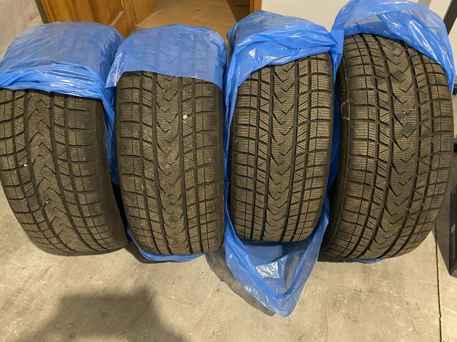 Opony zimowe firemax 235/40/19