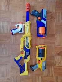 3 pistolas "NERF" e rifle "X-SHOT"(com 2 carregadores)