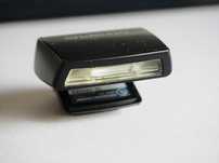 Olympus FL-LM2 Flash - Leve e Portátil