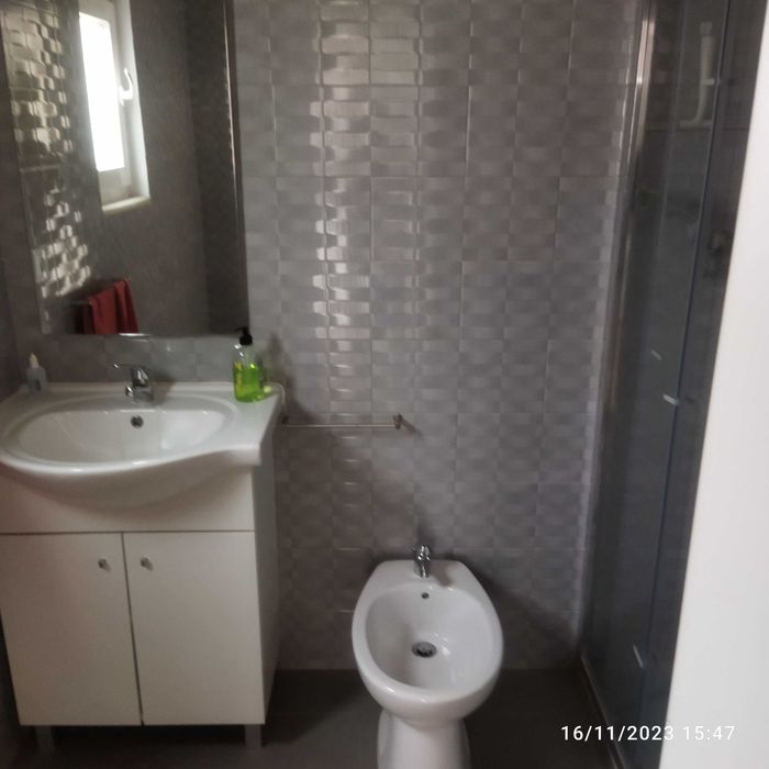 Casa geminada T2 R/C Equipada - Ribamar