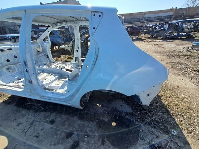 Четверть задняя левая NISSAN LEAF 11-17 781013NF0A