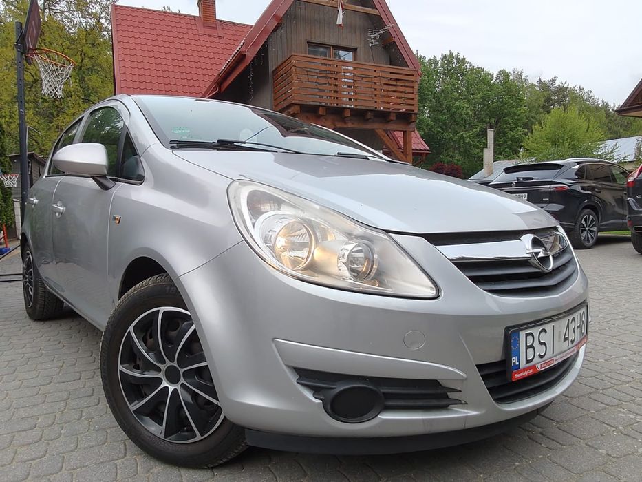 Opel Corsa 1.2 benzyna  80kM 2009r Klimatyzacja już Zarejestrowany