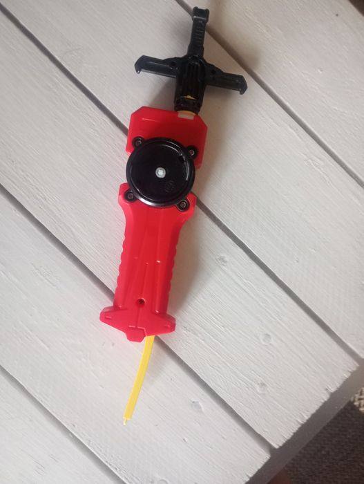 Пускова установка для бейблейда