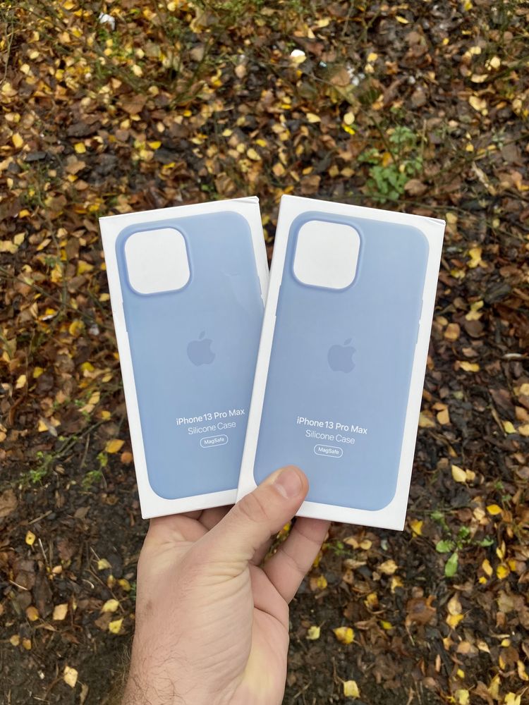 Silikonowe etui z MagSafe do iPhone’a 13 Pro Max.
