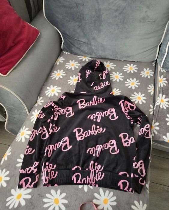 Śliczna miękka bluza Barbie welurowa S