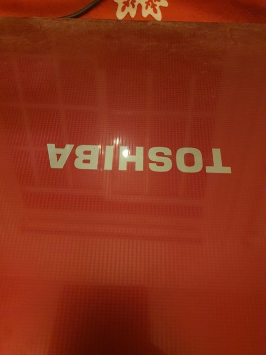 Portátil TOSHIBA I3