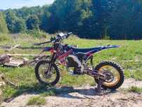 Motocykl elektryczny Honda crf podobny do Stark Varg Surron QS138