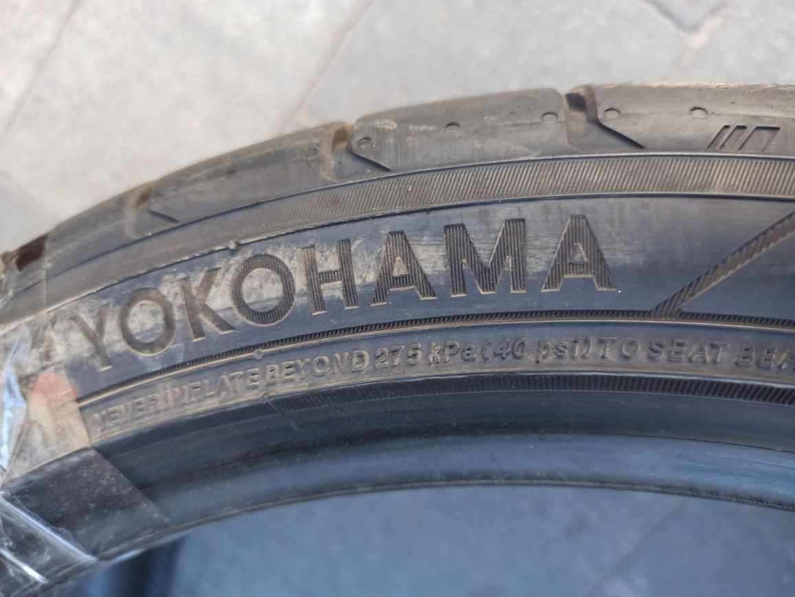 Летняя резина ПАРА 245/35 R19 Yokohama Advan V107