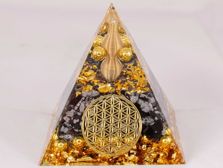 Piękna Piramidka Orgonit Obsydian Śnieżny Kwiat Życia Miedź Harmonia