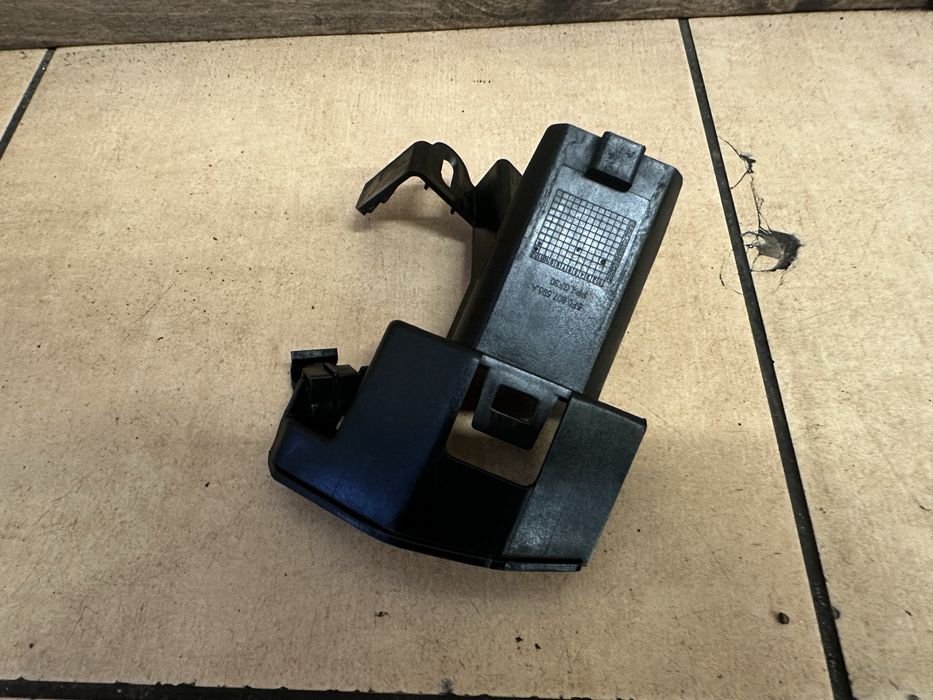 Uchwyt mocowanie spryskiwacza seat leon III 3