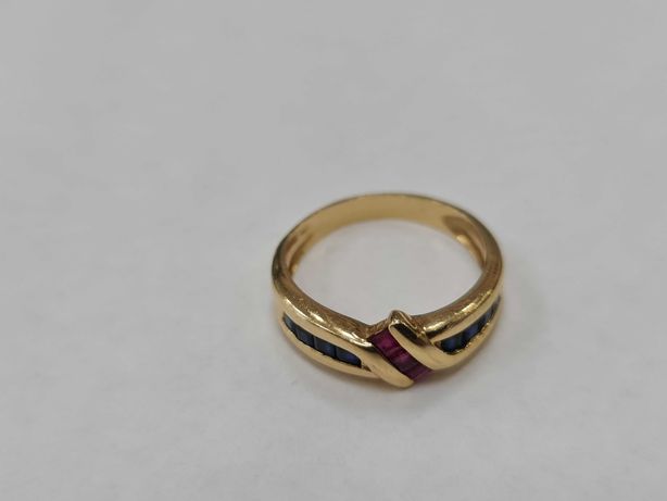 Wyjątkowy złoty pierścionek damski/ 585/ 3.95 gram/ R16