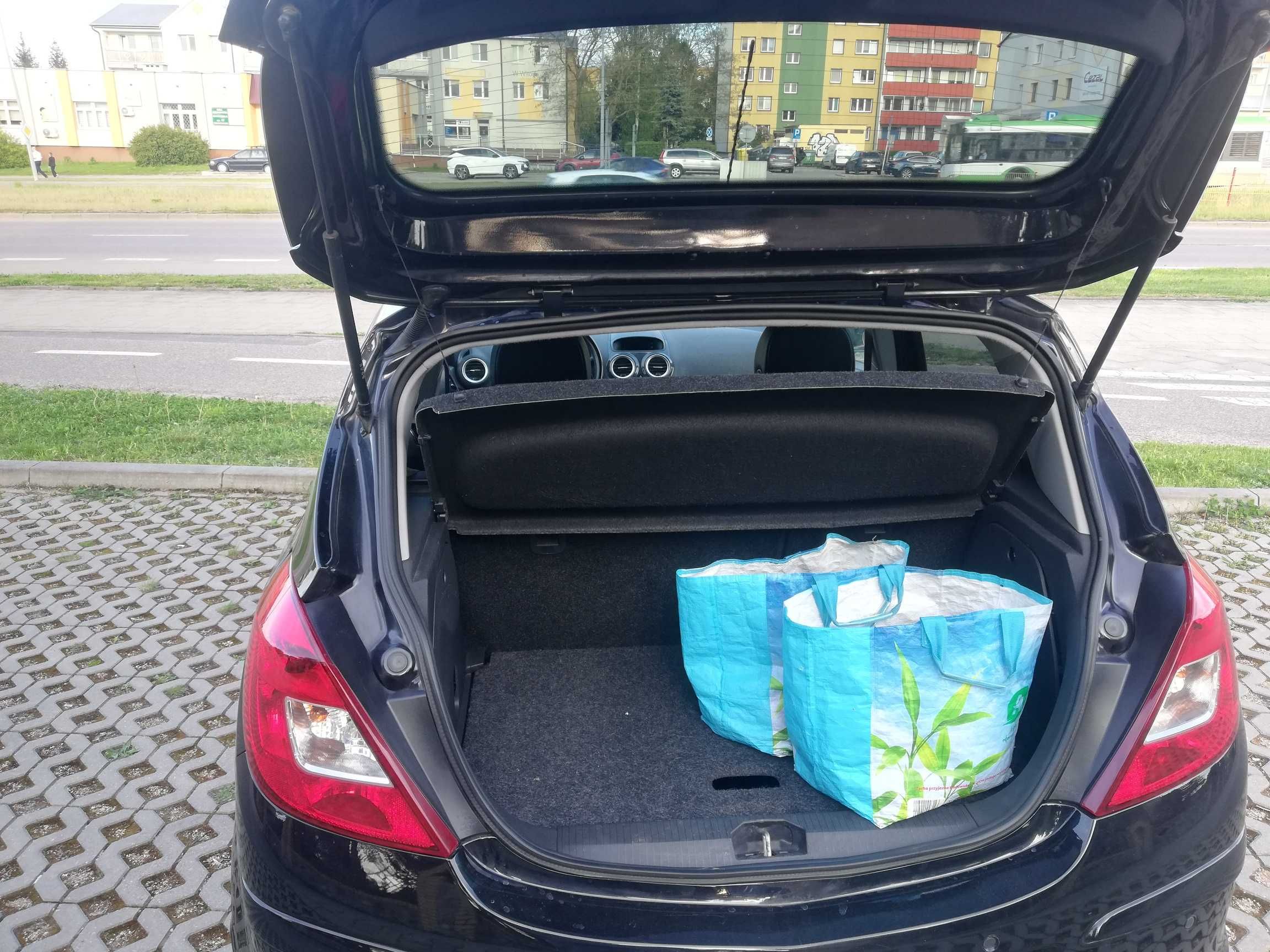 OPEL CORSA BENZYNA 1,2 lift AUTOMAT 2011 bogata wersja