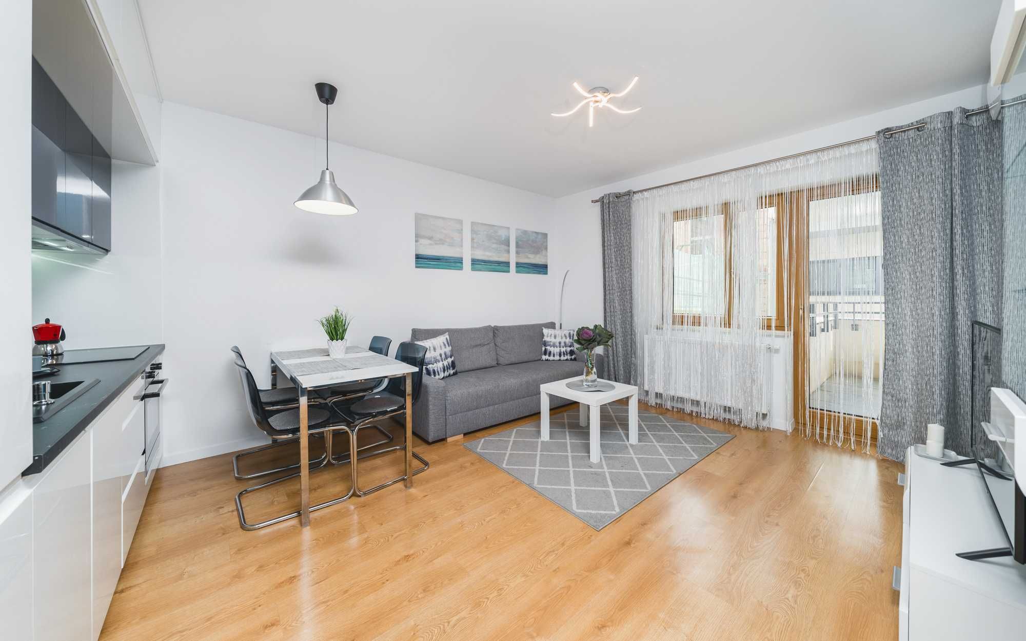 Apartament / mieszkanie na doby :: Noclegi : Klima : Balkon : Centrum