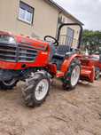 Trator kubota 20CV