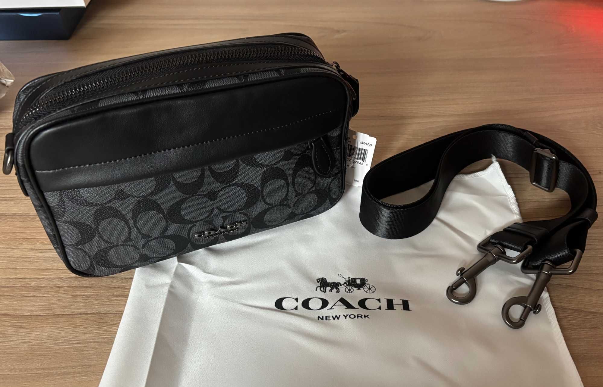 Сумка мужская Coach New York через плечо кожаная на плече