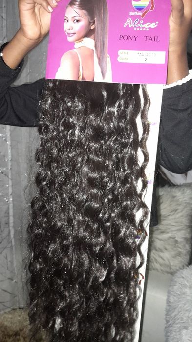 Rabo de cavalo bastante longo