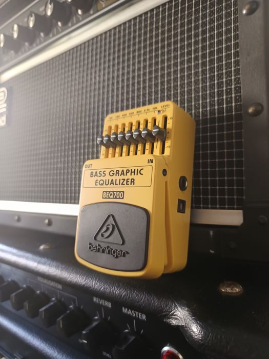 Equalizador baixo - Behringer BEQ700