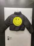 Kurtka puffer H&M z buźką Smiley na plecach i małą z przodu. TANIEJ