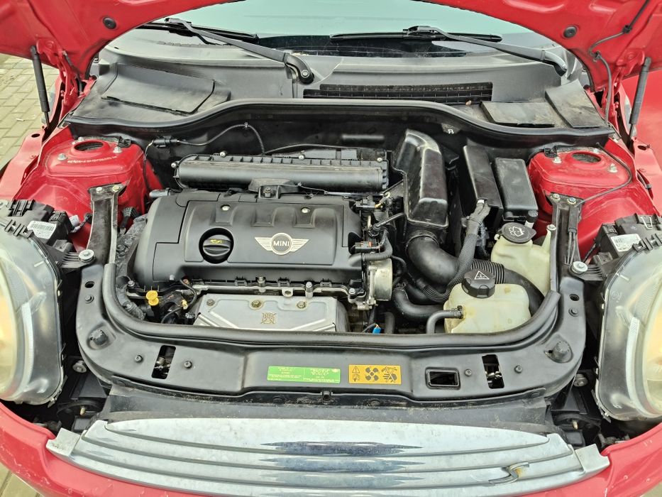 Mini Cooper 1,6 120 KM