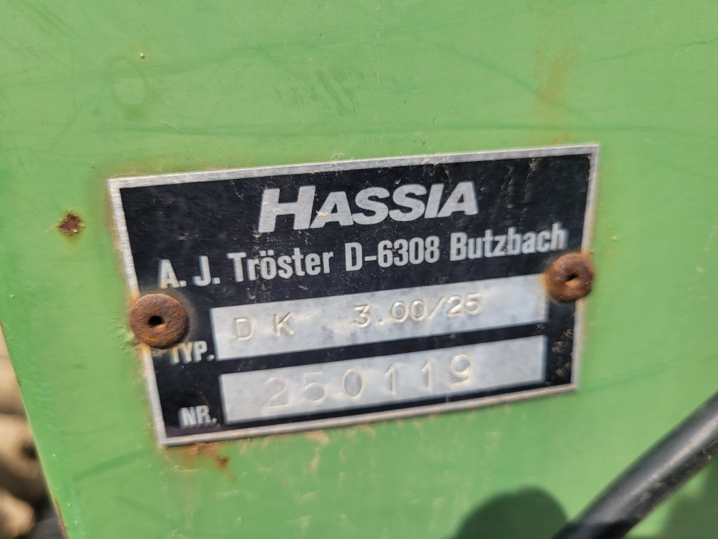 Siewnik Hassia DK300 elektryczne ścieżki