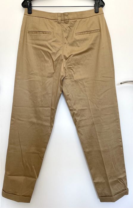 Calças bege (Massimo Dutti, tamanho 40)