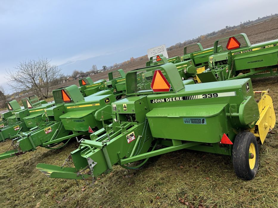 Тюковий Прес Підбирач Пресс подборщик JOHN DEERE 339 (як 330,332,336)