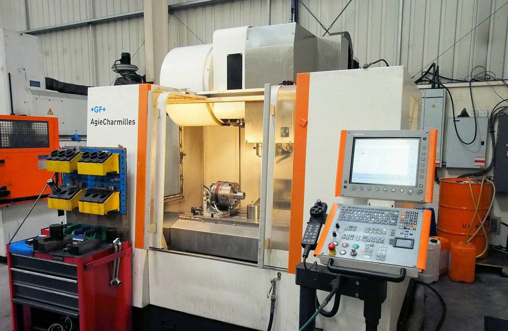 Obróbka skrawaniem CNC, frezowanie toczenie