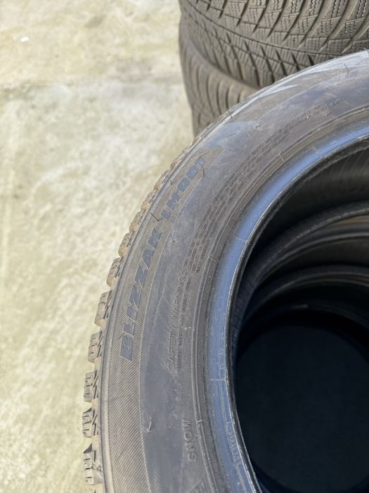 205/55/16 Bridgetsone Blizzak LM001