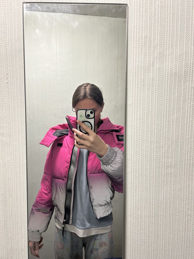 Курточка Bershka