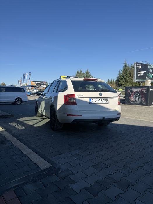 Wynajem Skoda Octavia / Automat / Diesel / Wypożyczalnia