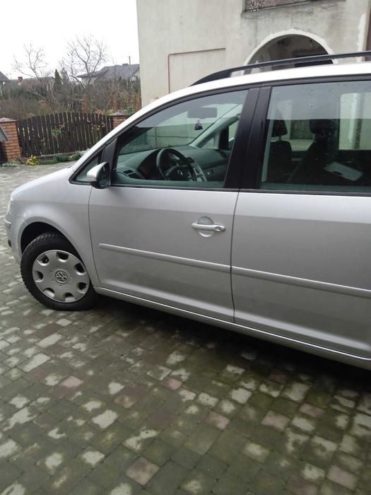 Продам Volkswagen Touran 1.9tdi 2010р.в