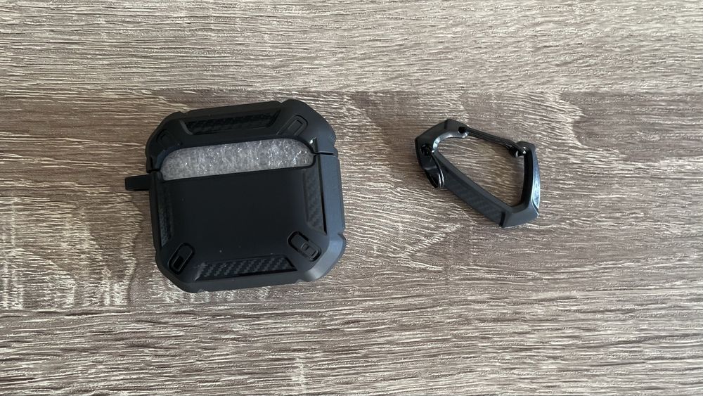 Чохол для навушників Apple Airpods 4