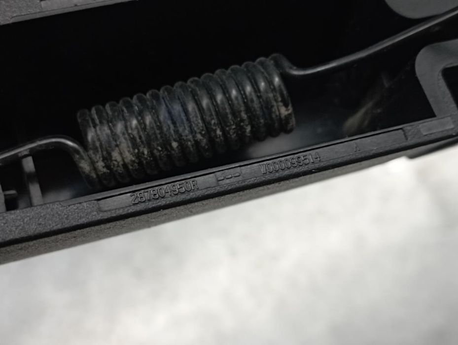 Haste / braço de escova limpa vidros trás RENAULT Clio V (BF_)