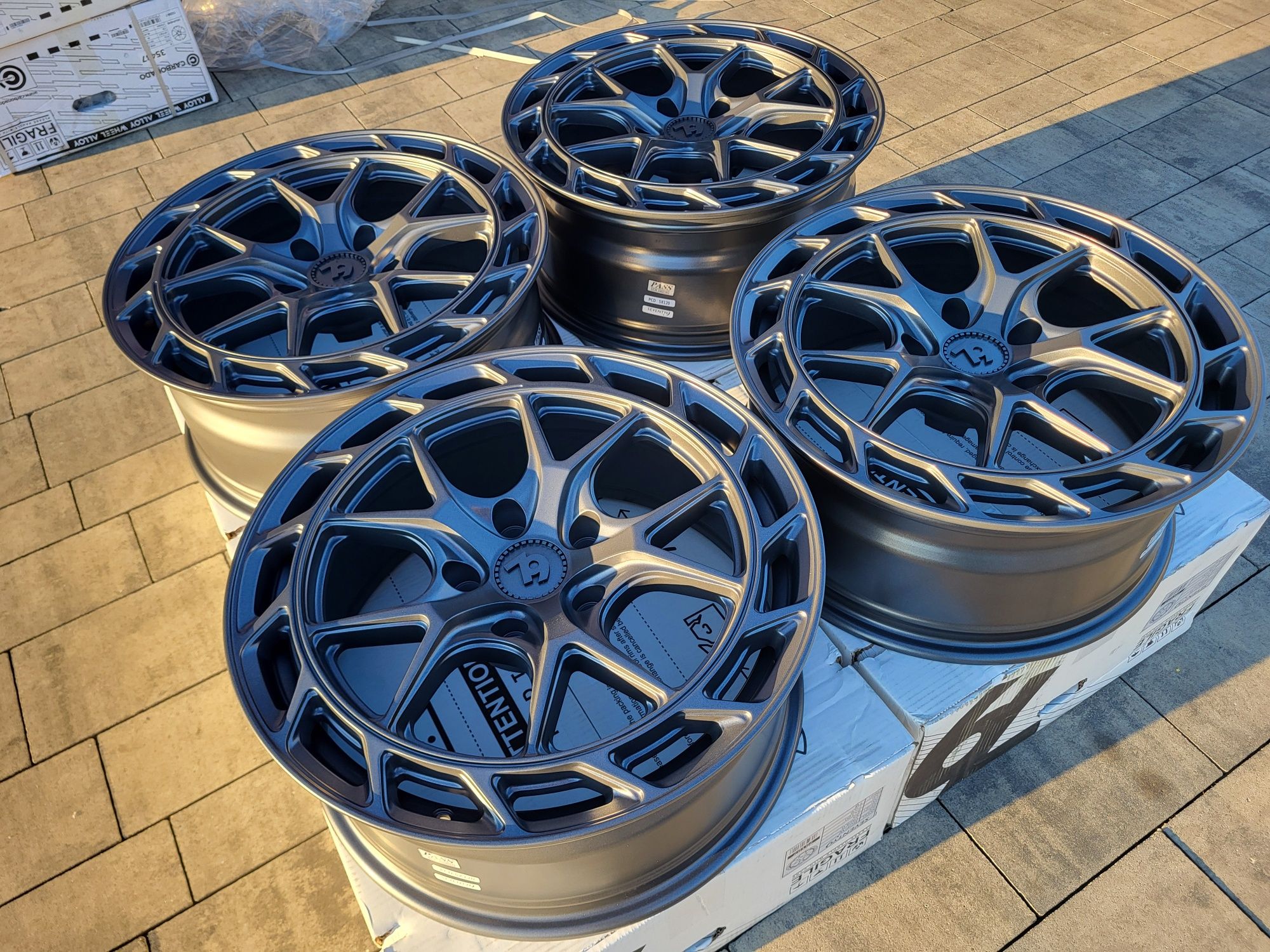 79wheels 18" 5x120 ET33 BMW E92 E91 E90 E46 F30 F31 F10 F11