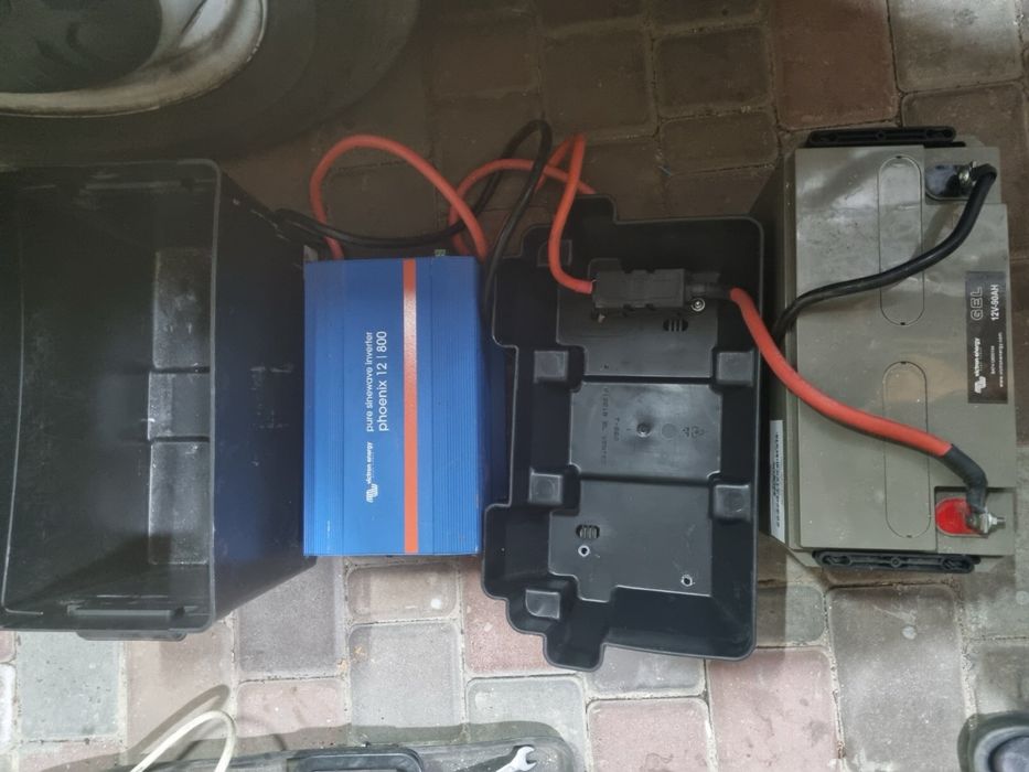 Инвектор + Акумулятор Victron energy phoenix 12/800