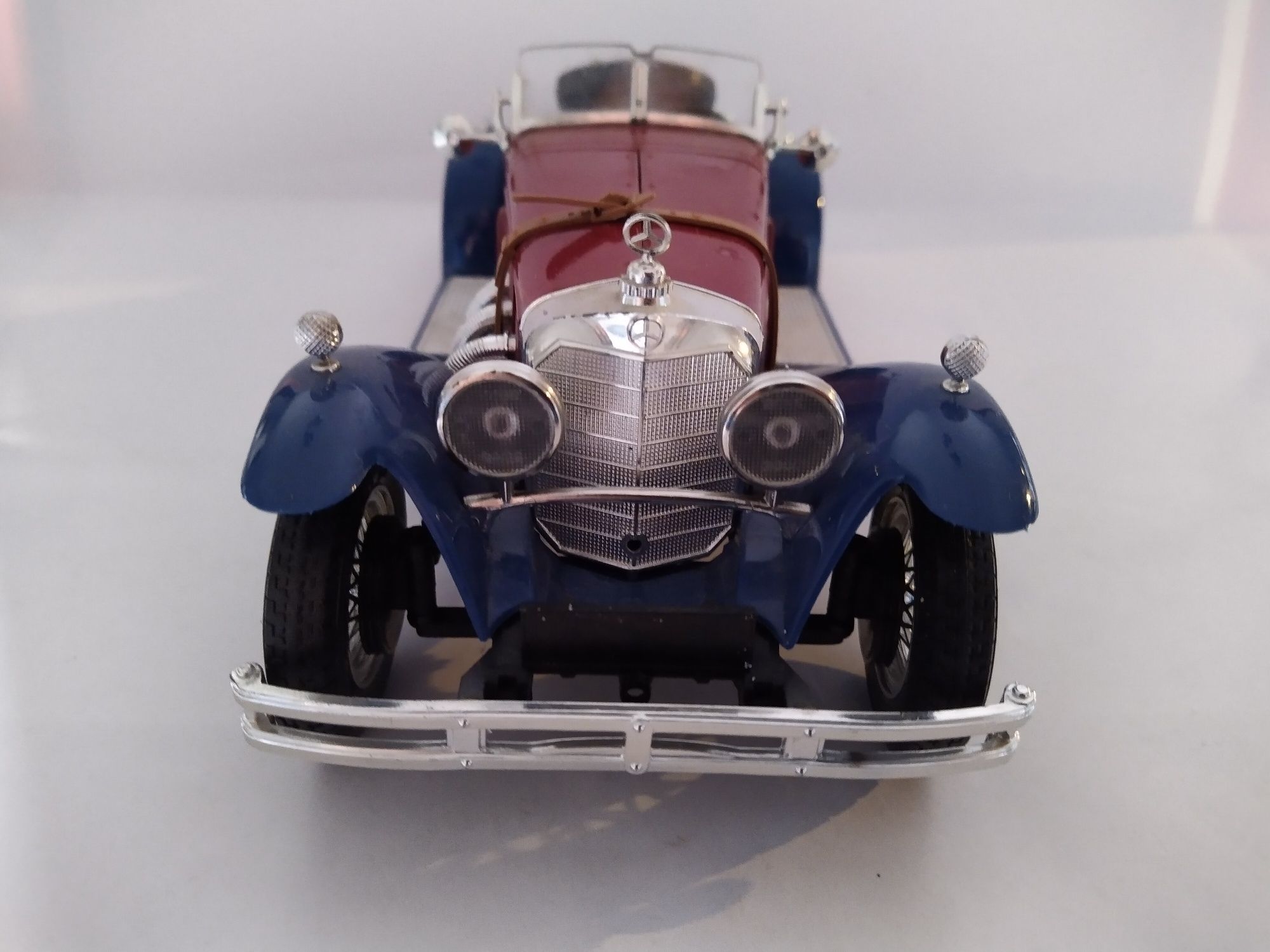 Mercedes Benz SSK Skala 1:18 bburago burago