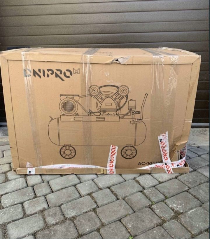 Компрессор 100 л. "Днипро М"  AC 100 VG