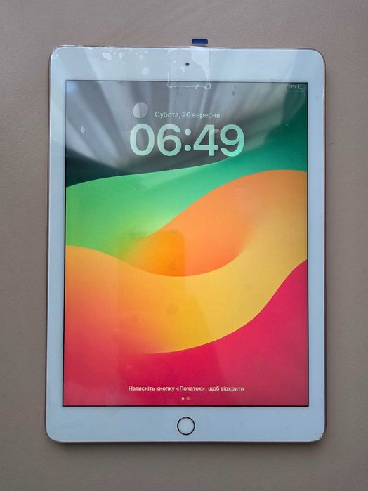 Планшет Apple iPad A1893 128GB Gold