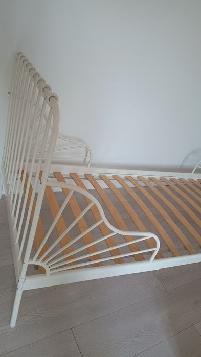 Łóżko regulowane rosnące z dzieckiem