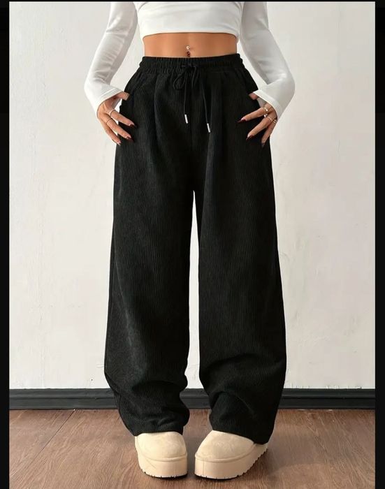 Штани чорні жіночі