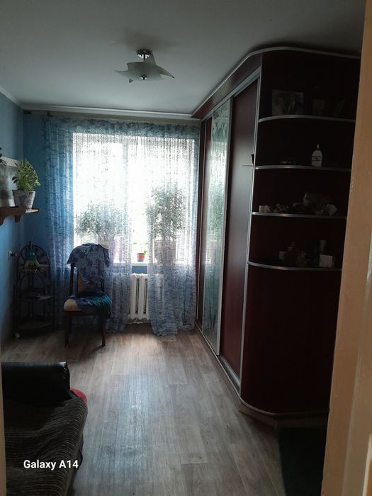 Будинок в самому центрі селища Рокитне Київської області