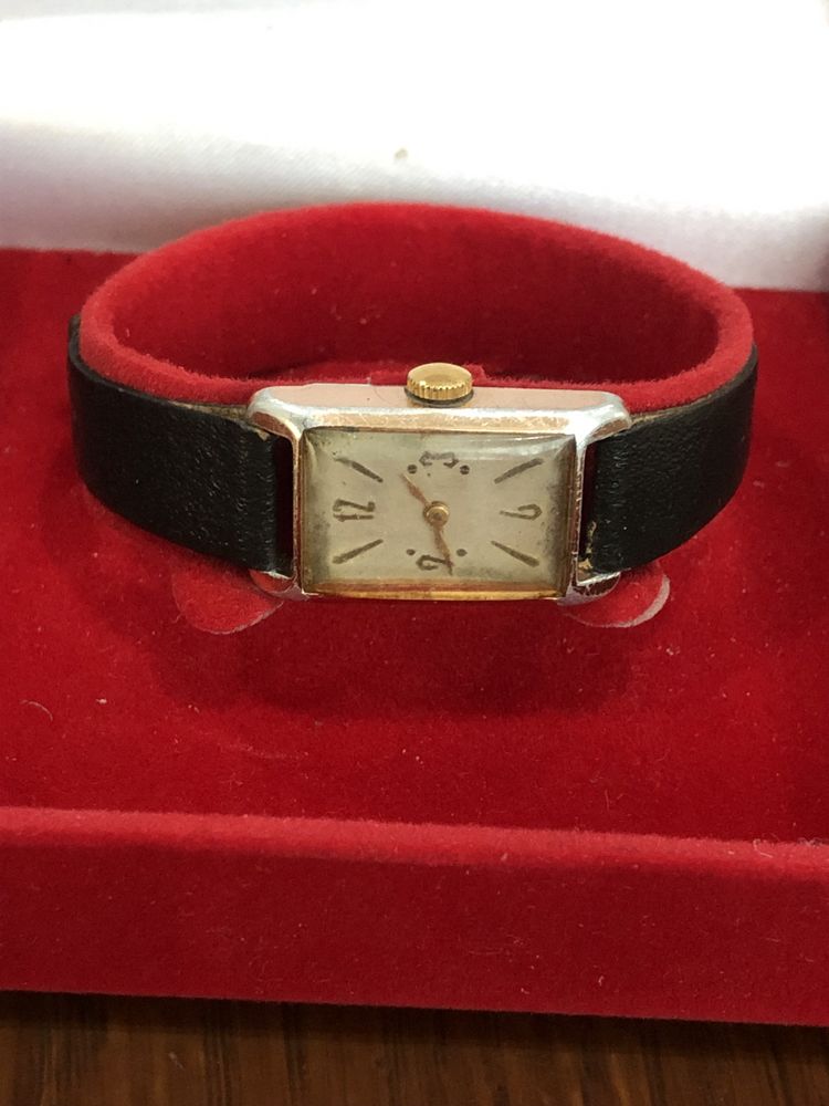 Zabytkowy zegarek damski mechaniczny Vintage